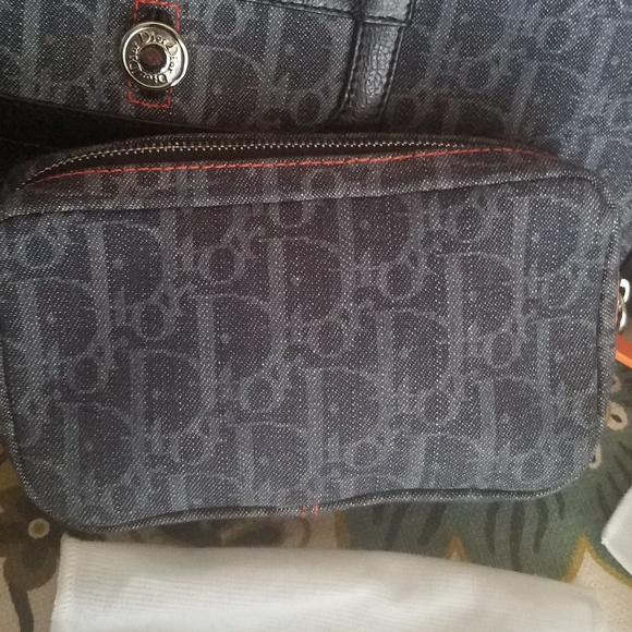 ❤❤❤CHRISTIAN DIOR FLIGHT Cosmetic Bag - Picture 3 of 3